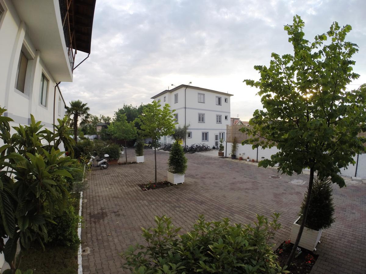 Bicaj Hotel