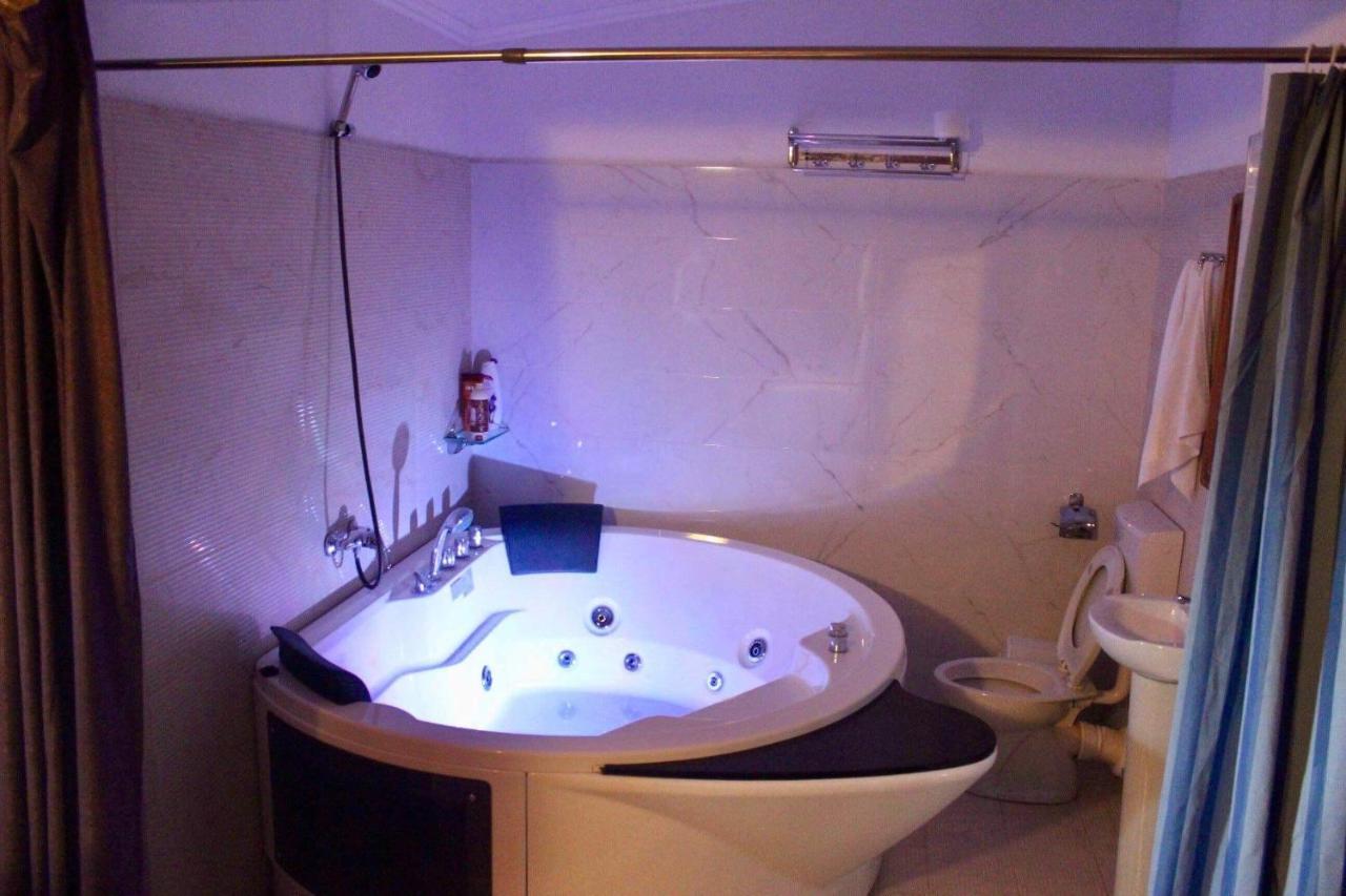 Bicaj Hotel 3*