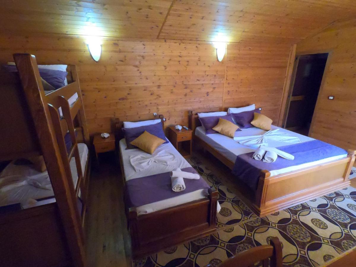 Hotel Bicaj 3*